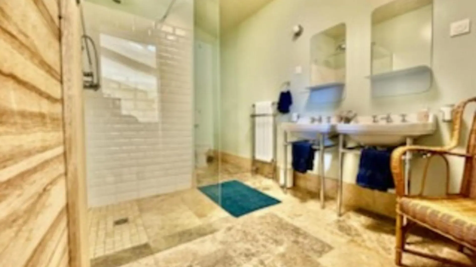 Magnificent Bourgeois House Renovated With Elegance And Art Deco Style Villa Le Thor
