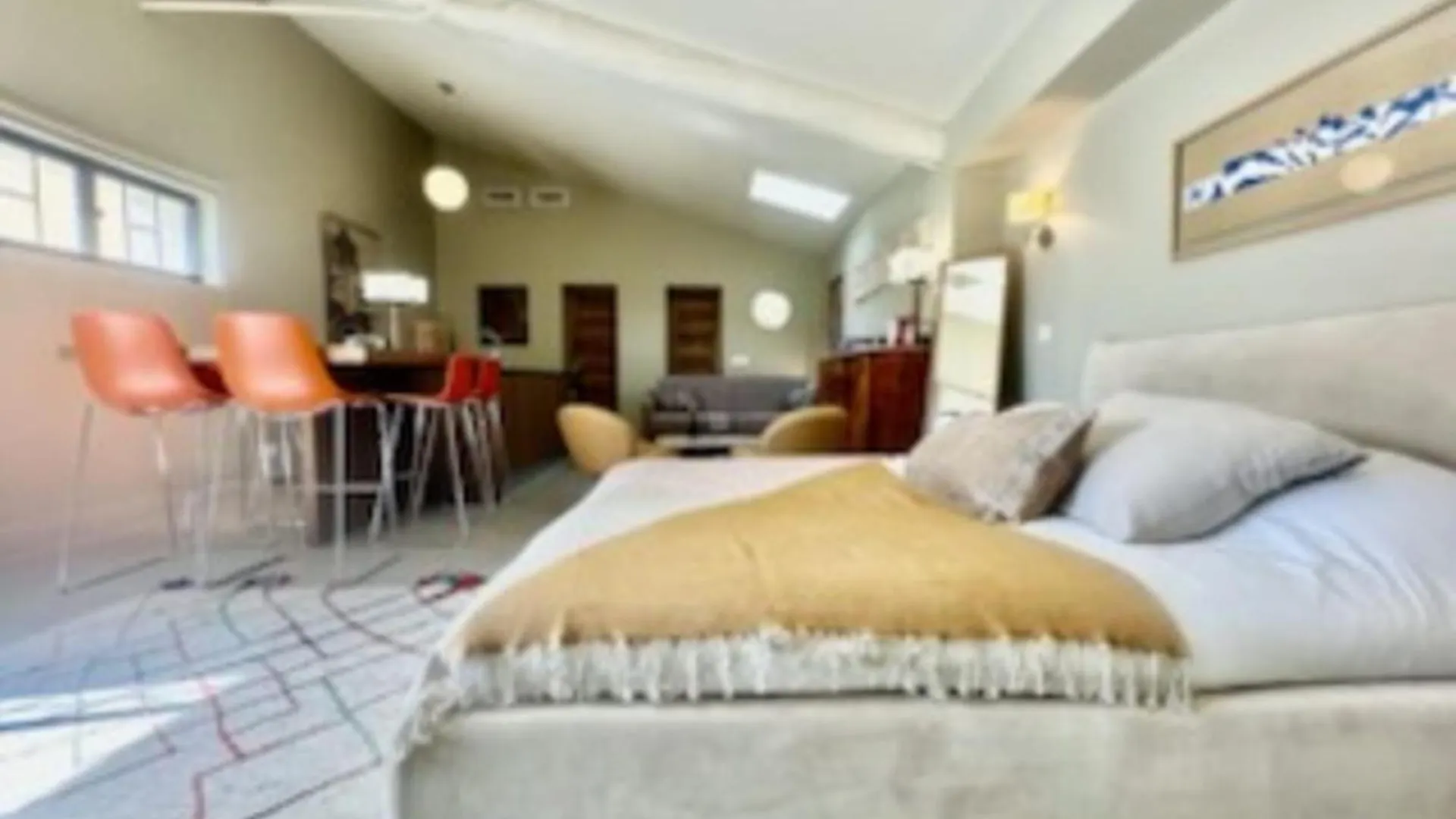 Magnificent Bourgeois House Renovated With Elegance And Art Deco Style Villa Le Thor France