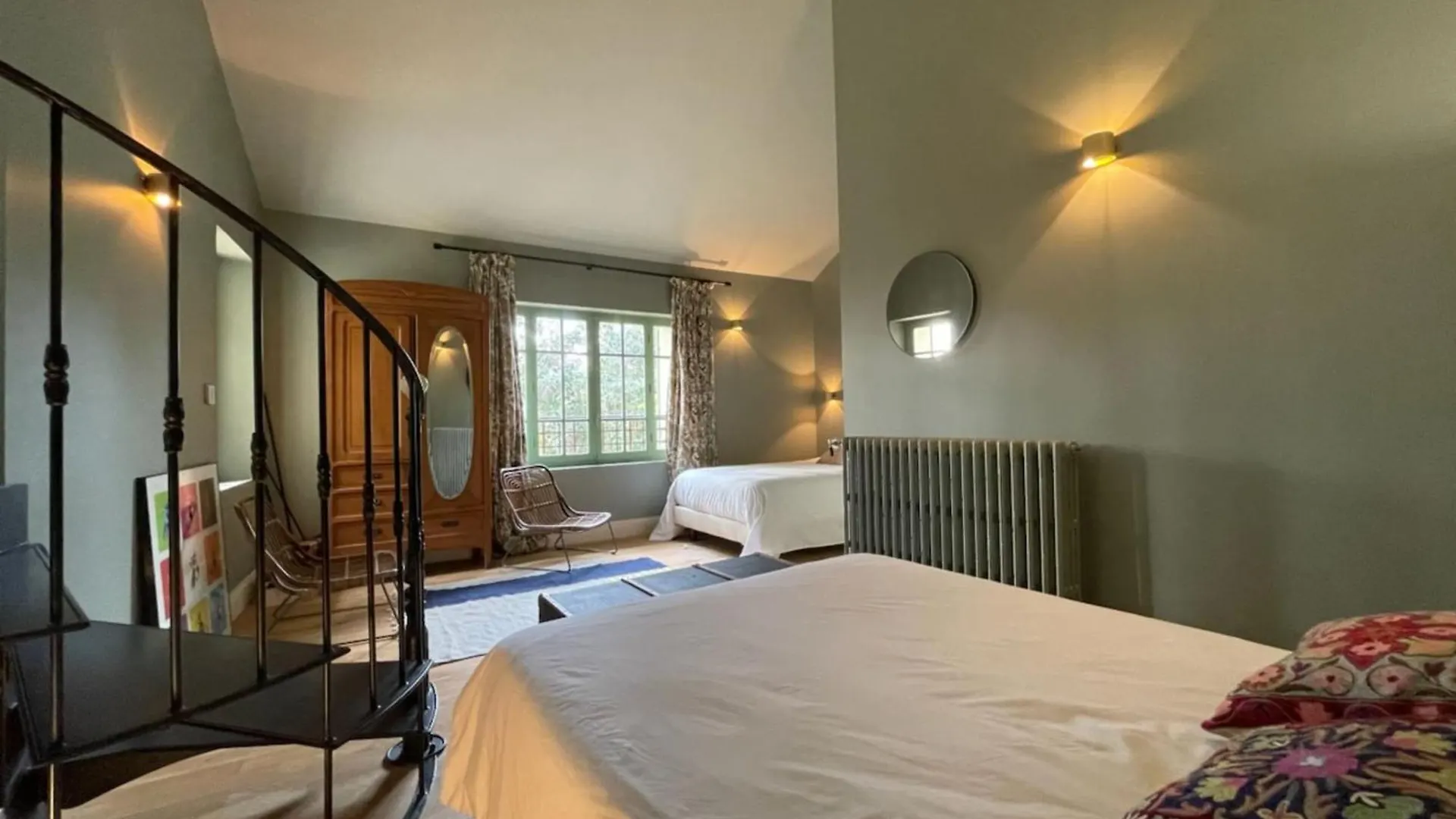 Magnificent Bourgeois House Renovated With Elegance And Art Deco Style Villa Le Thor