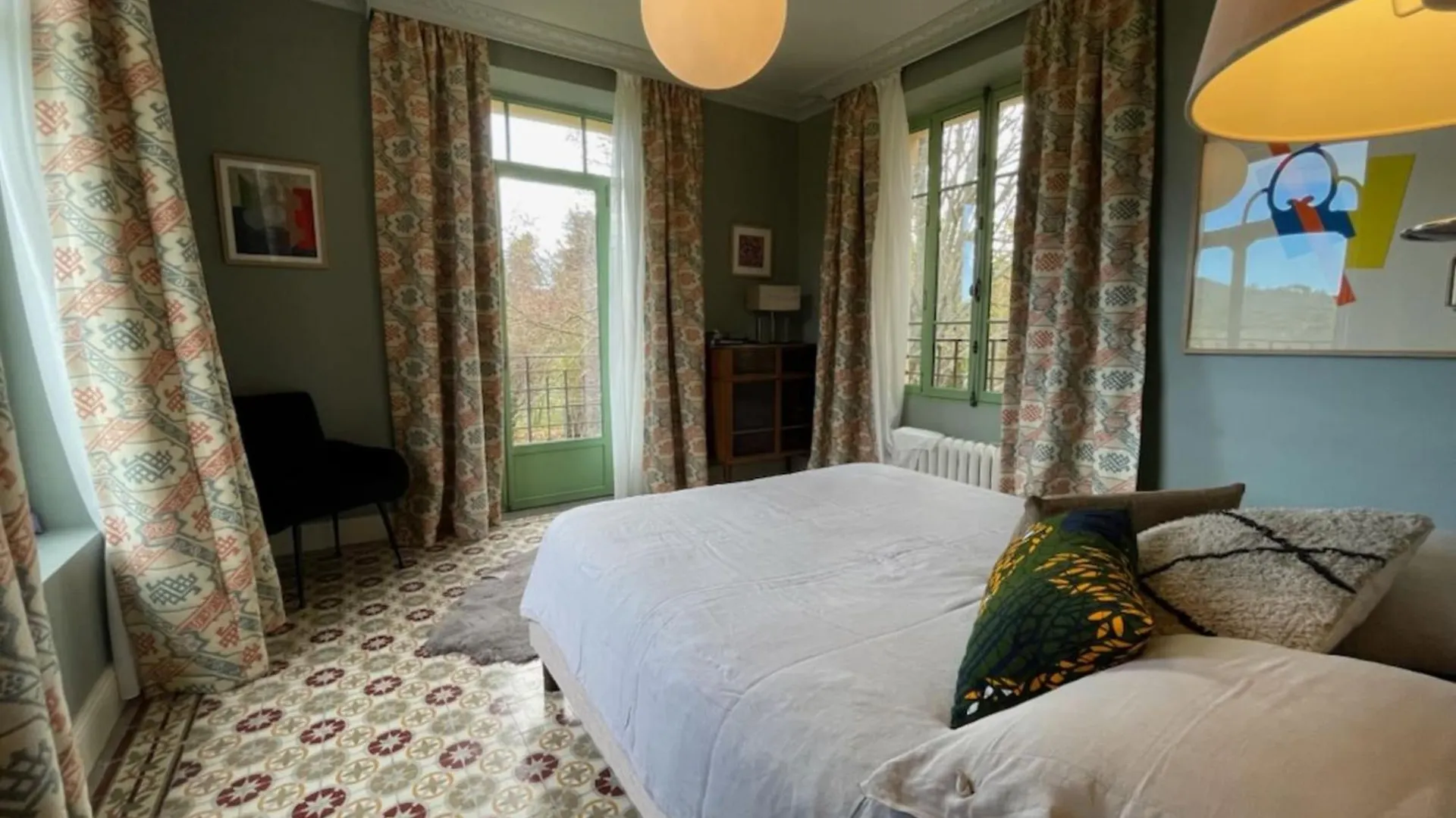 Holiday home Magnificent Bourgeois House Renovated With Elegance And Art Deco Style Villa Le Thor France