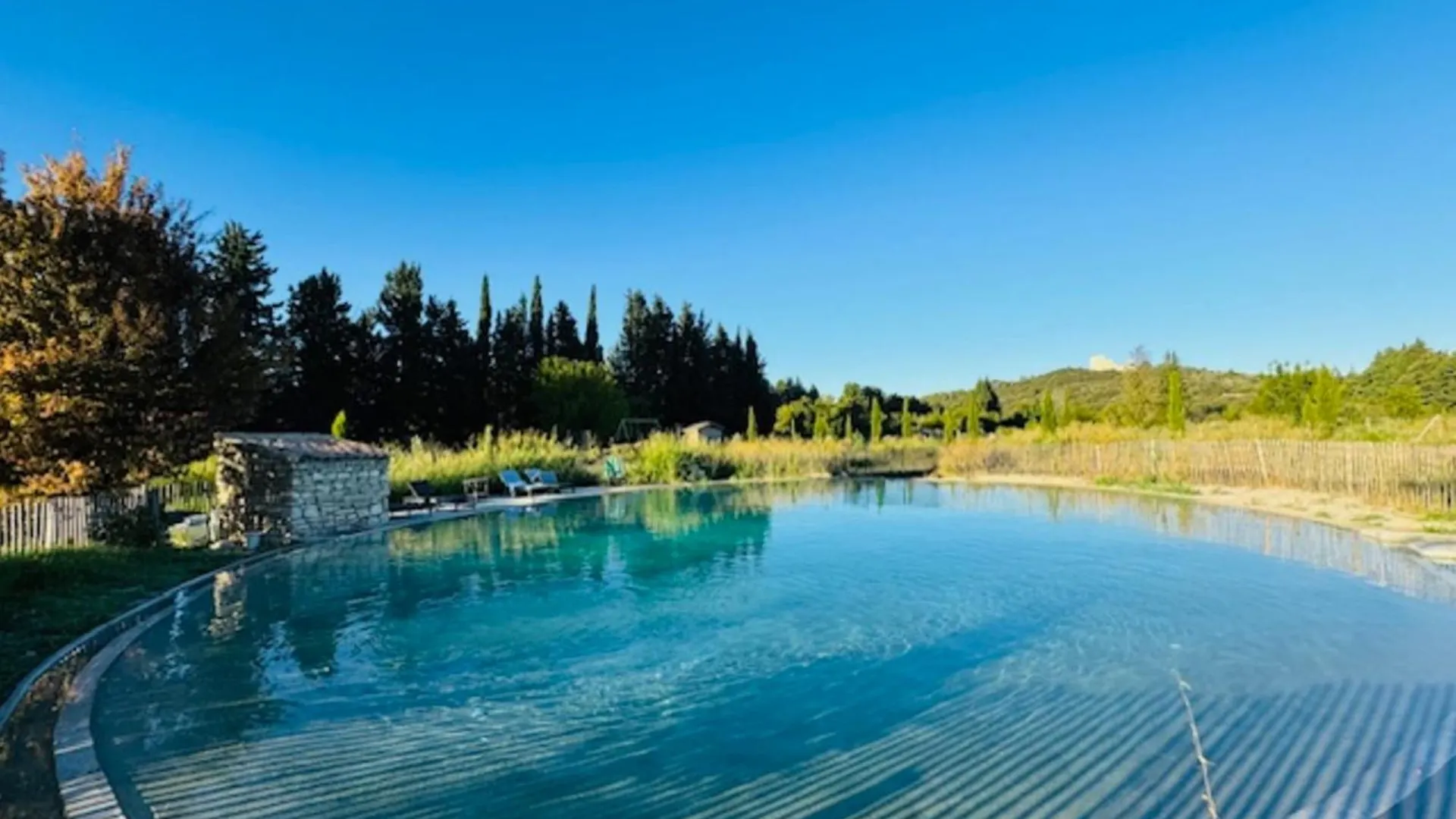 Holiday home Magnificent Bourgeois House Renovated With Elegance And Art Deco Style Villa Le Thor