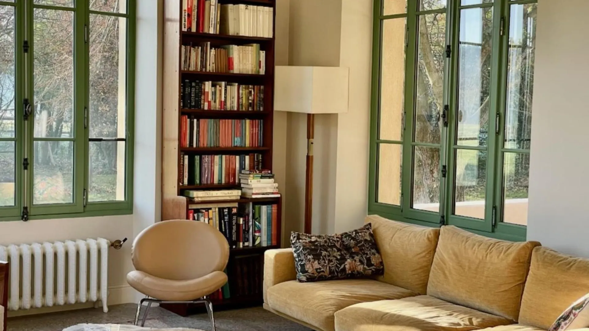 Magnificent Bourgeois House Renovated With Elegance And Art Deco Style Villa Le Thor Holiday home
